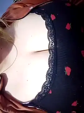 Snapshot of Hnonasix89 chatting on 03/18/26, 09:26 Hnonasix89 online show from 03/18/26, 09:26