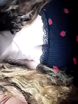 Snapshot of Hnonasix89 chatting on 03/15/26, 08:43 Hnonasix89 online show from 03/15/26, 08:43