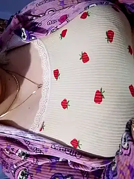 Snapshot of Hnonasix89 chatting on 04/06/26, 08:48 Hnonasix89 online show from 04/06/26, 08:48