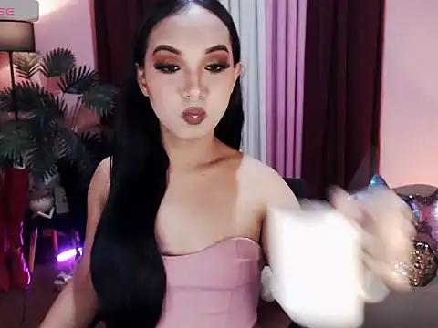 Snapshot of UrasianBIGcock696 chatting on 11/23/25, 01:15 UrasianBIGcock696 online show from 11/23/25, 01:15