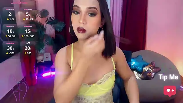 Snapshot of UrasianBIGcock696 chatting on 11/15/25, 01:20 UrasianBIGcock696 online show from 11/15/25, 01:20