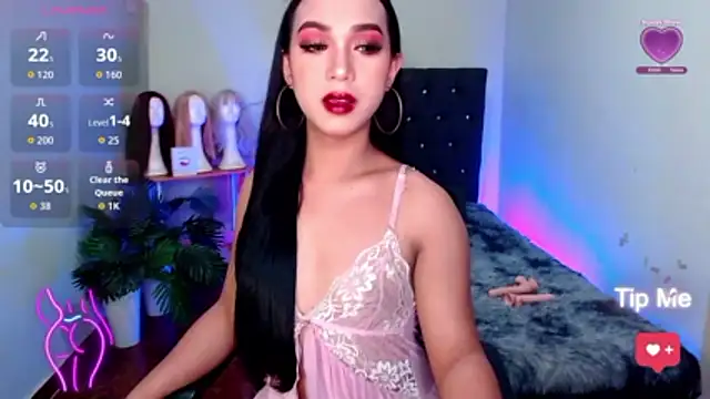 Snapshot of UrasianBIGcock696 chatting on 11/16/25, 12:48 UrasianBIGcock696 online show from 11/16/25, 12:48