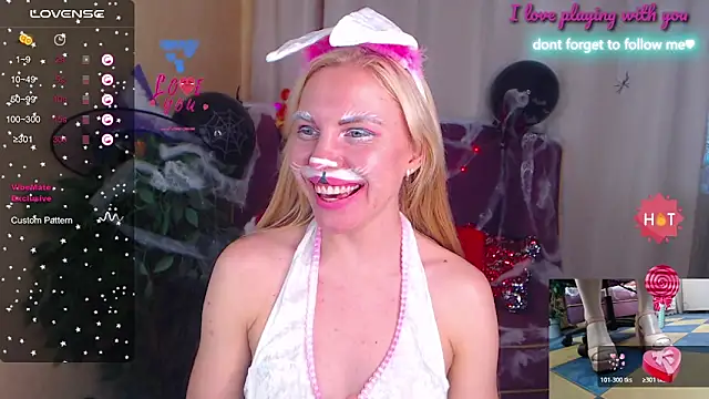 LiSinDoll online show from 10/27/25, 07:20