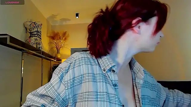 Snapshot of Meri_Cutte chatting on 09/19/25, 12:42 Meri Cutte online show from 09/19/25, 12:42