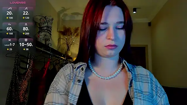 Snapshot of Meri_Cutte chatting on 09/17/25, 12:40 Meri Cutte online show from 09/17/25, 12:40