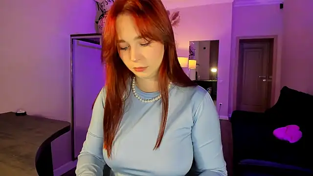 Snapshot of Meri_Cutte chatting on 11/21/25, 01:43 Meri Cutte online show from 11/21/25, 01:43