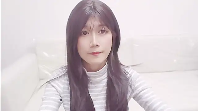 Rabbitlittlefool online show from 10/27/25, 03:46