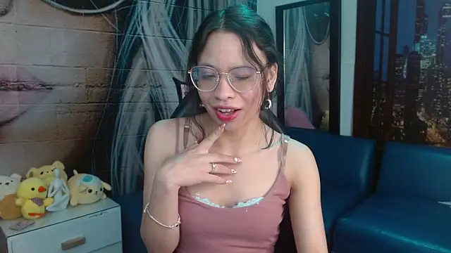 Snapshot of Giaa_rossi chatting on 09/17/25, 02:08 Giaa rossi online show from 09/17/25, 02:08