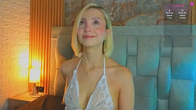Snapshot of miaroldan chatting on 07/09/26, 12:04 miaroldan online show from 07/09/26, 12:04