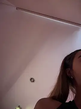 Natalia vidal online show from 11/25/25, 01:22