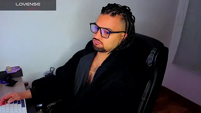 Ernesto-Rodriguez82 online show from 03/21/26, 05:08