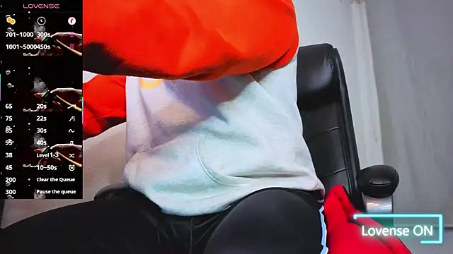 Ernesto-Rodriguez82 online show from 12/23/25, 02:33