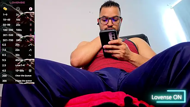 Ernesto-Rodriguez82 online show from 11/30/25, 03:35