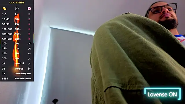 Ernesto-Rodriguez82 online show from 10/25/25, 05:24