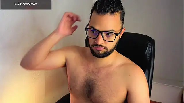Snapshot of Ernesto-Rodriguez82 chatting on 05/07/26, 10:18 Ernesto-Rodriguez82 online show from 05/07/26, 10:18