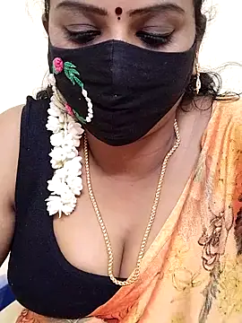 yoga-mithraa online show from 11/11/25, 01:06