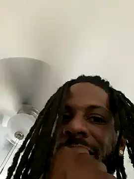 Snapshot of Taydagr8 chatting on 09/23/25, 12:06 Taydagr8 online show from 09/23/25, 12:06