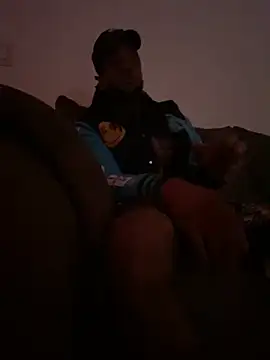 Snapshot of Taydagr8 chatting on 10/14/25, 09:15 Taydagr8 online show from 10/14/25, 09:15