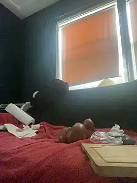 Snapshot of Taydagr8 chatting on 10/06/25, 04:30 Taydagr8 online show from 10/06/25, 04:30