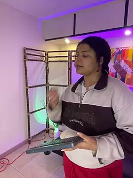 Dakota Mars online show from 04/07/26, 03:41