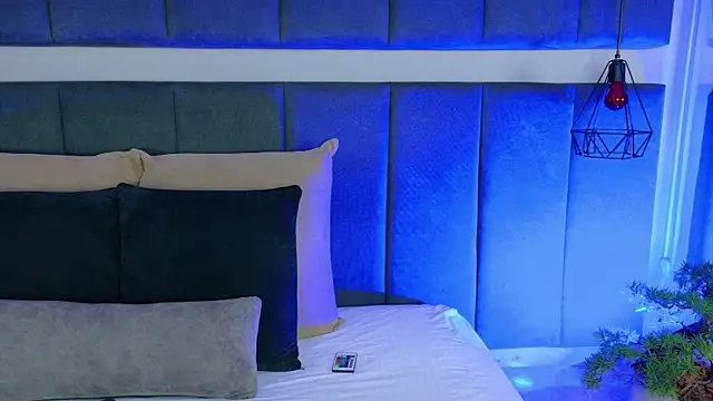 Adaa Stone online show from 10/31/25, 03:03