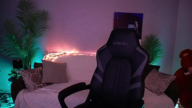 FataleNellie online show from 04/02/26, 09:21