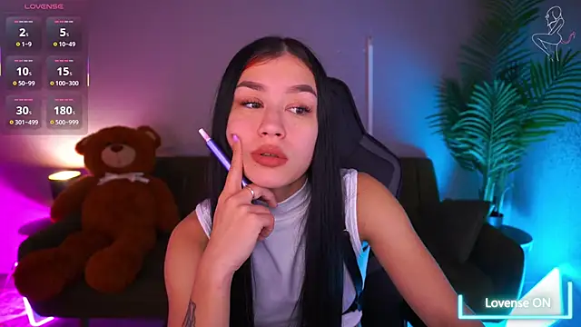 FataleNellie online show from 12/15/25, 08:58