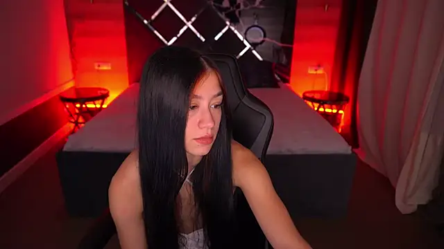 FataleNellie online show from 10/28/25, 09:36