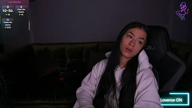 FataleNellie online show from 12/01/25, 09:48