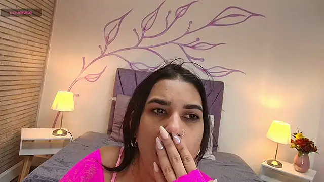 Snapshot of Lia_Blake_ chatting on 09/23/25, 12:01 Lia Blake online show from 09/23/25, 12:01