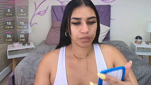 Lia Blake  online show from 10/22/25, 12:04