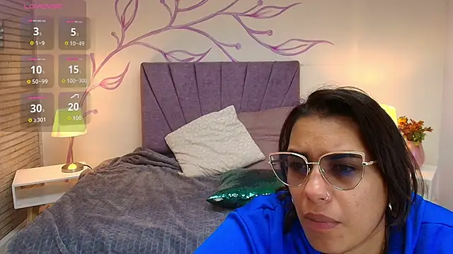 Snapshot of Lia_Blake_ chatting on 09/29/25, 12:11 Lia Blake online show from 09/29/25, 12:11