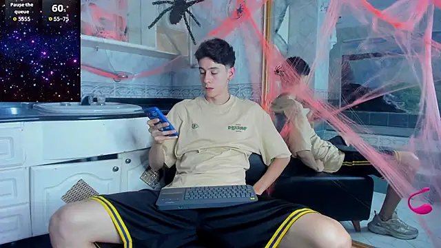 Snapshot of Jhon_snow22 chatting on 10/10/25, 02:12 Jhon snow22 online show from 10/10/25, 02:12