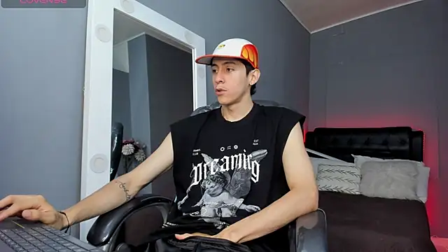 Snapshot of Jhon_snow22 chatting on 09/20/25, 03:06 Jhon snow22 online show from 09/20/25, 03:06