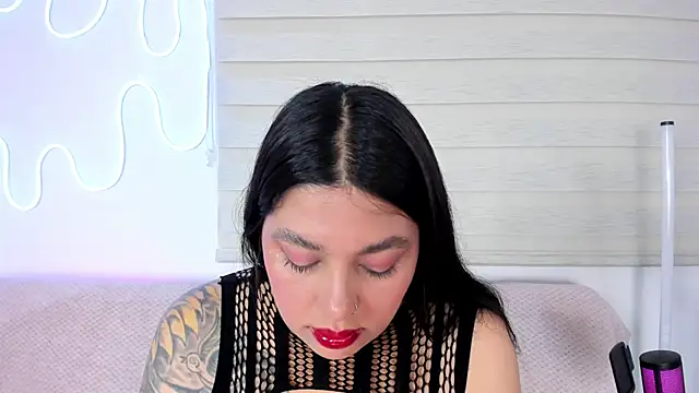 missweetpeach online show from 01/10/26, 01:23