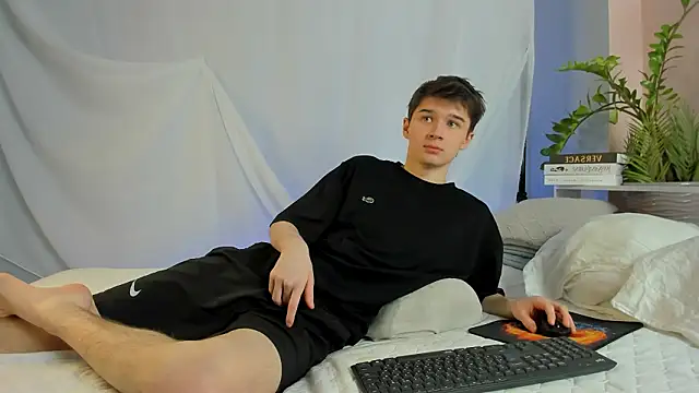 SherlockMax online show from 03/04/26, 08:05