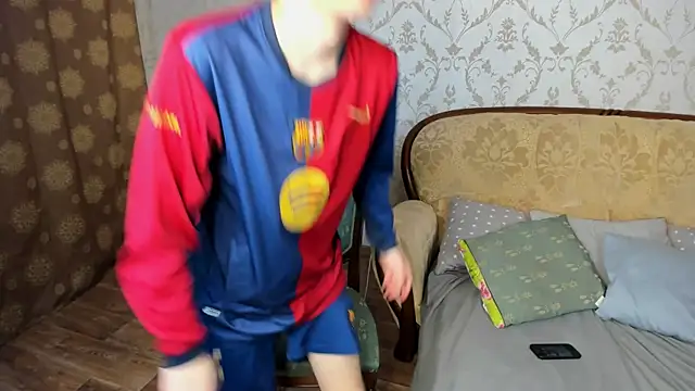 Snapshot of SherlockMax chatting on 10/09/25, 06:52 SherlockMax online show from 10/09/25, 06:52