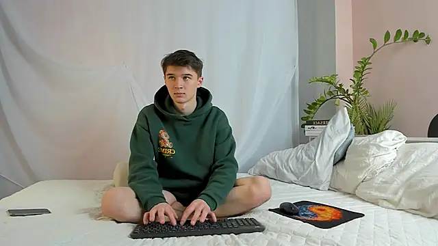 SherlockMax online show from 03/29/26, 04:36