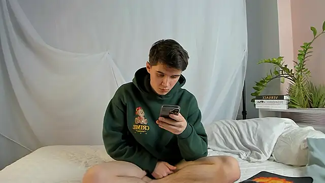 SherlockMax online show from 03/25/26, 06:51