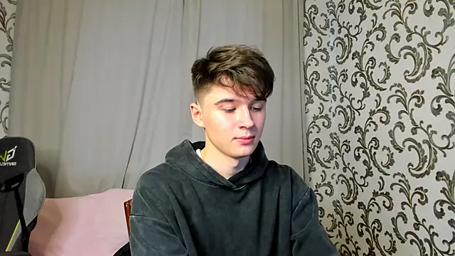 Snapshot of SherlockMax chatting on 09/10/25, 12:26 SherlockMax online show from 09/10/25, 12:26