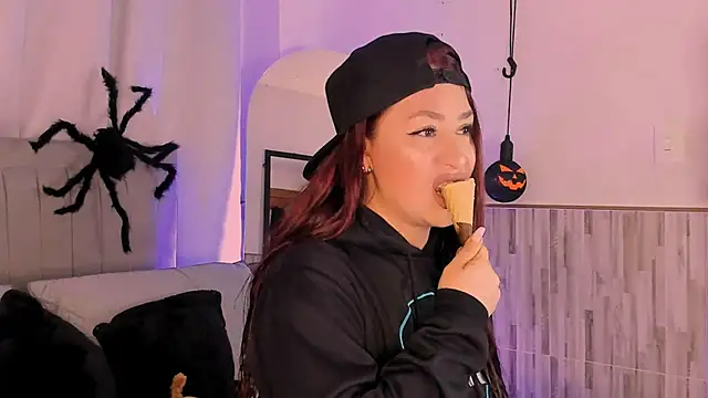 AnastasiaGreey online show from 10/14/25, 10:09