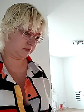 VikaKing online show from 10/12/25, 08:59