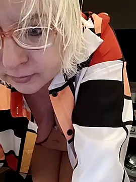 VikaKing online show from 12/16/25, 05:06