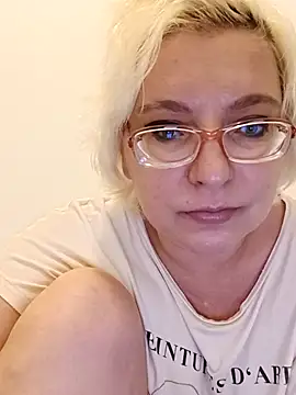 VikaKing online show from 10/03/25, 09:16