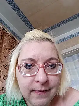 VikaKing online show from 04/14/26, 09:25