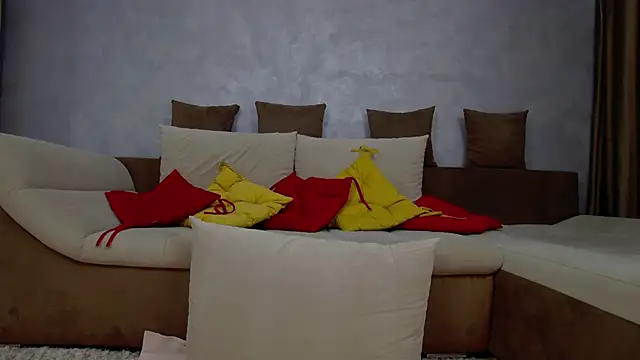 Enna-Kymm online show from 03/11/26, 06:18