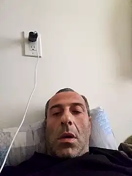 Snapshot of NY-DuDu chatting on 11/23/25, 05:23 NY-DuDu online show from 11/23/25, 05:23