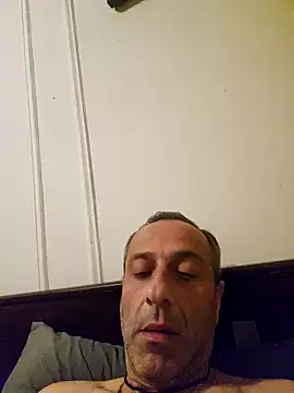 Snapshot of NY-DuDu chatting on 02/25/26, 05:18 NY-DuDu online show from 02/25/26, 05:18