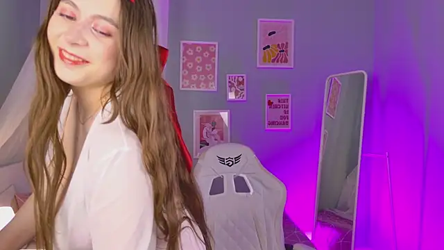 Queen Michelle  online show from 03/06/26, 10:16