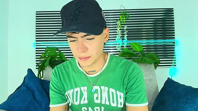 CamiiGuzmanX online show from 01/13/26, 08:13